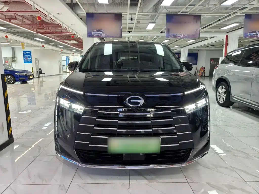 GAC Motor 传祺E8 PHEV — миниатюра 3