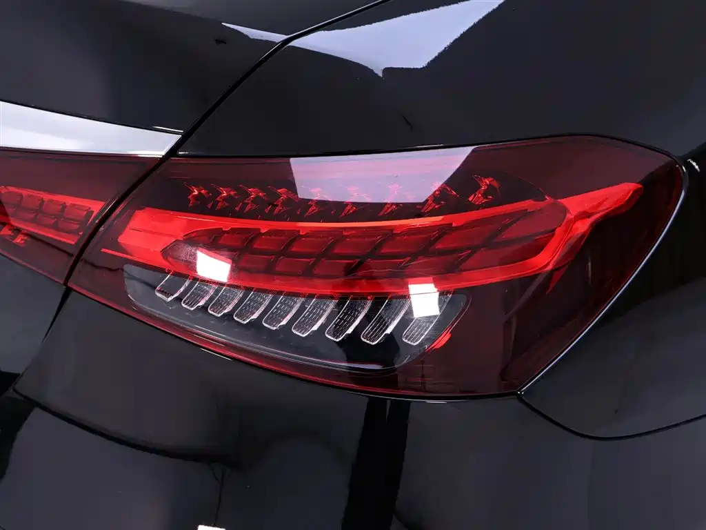 Mercedes-Benz E-Class E 2023 E 300 L Luxury