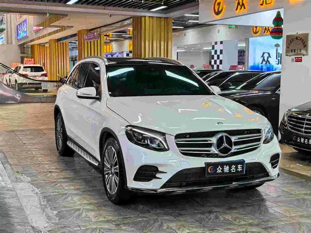 MERCEDES-BENZ GLC