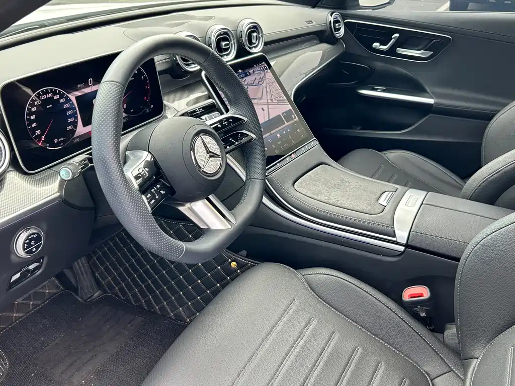 Mercedes-Benz C-Class — миниатюра 12