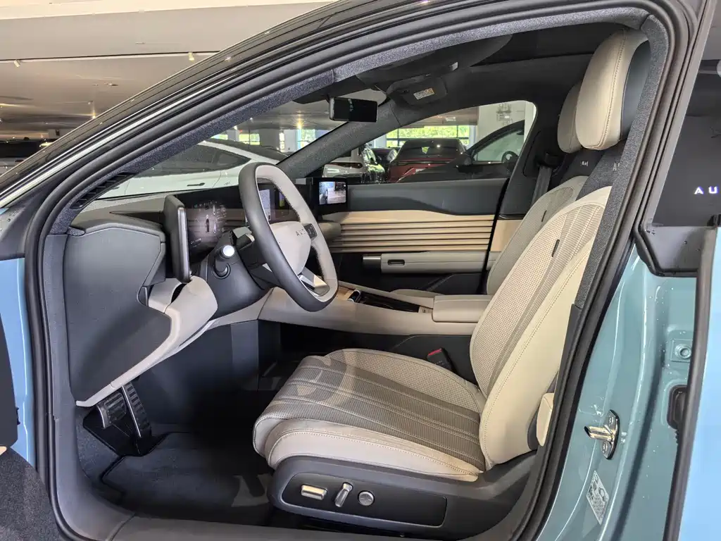 Ауди Ауди. Audi E5 Sportback — миниатюра 5