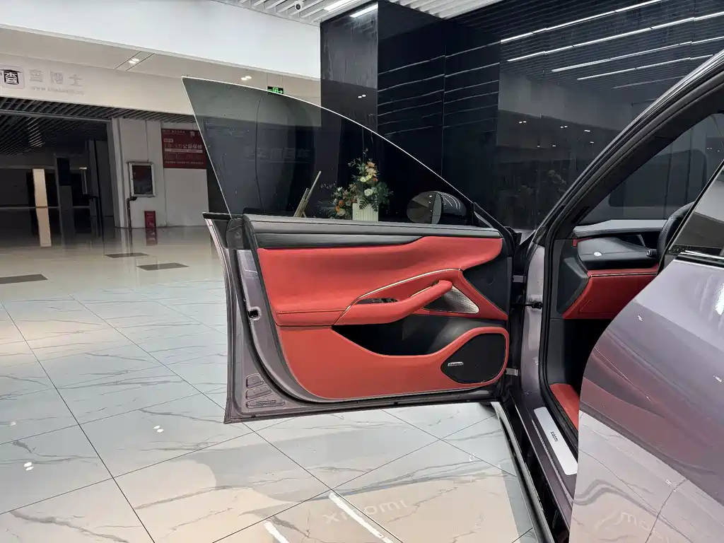 XIAOMI CAR XIAOMI SU7