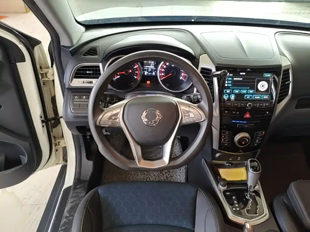 SsangYong Тивьера. — миниатюра 11