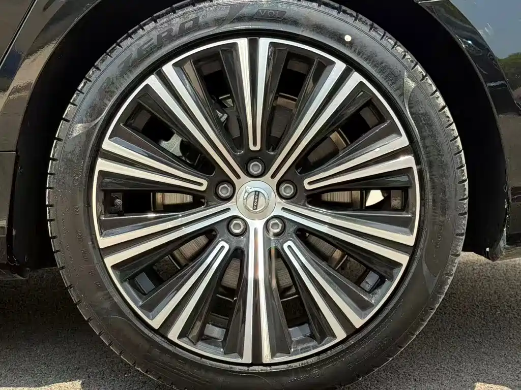 Volvo S90 2023 B5 Luxury