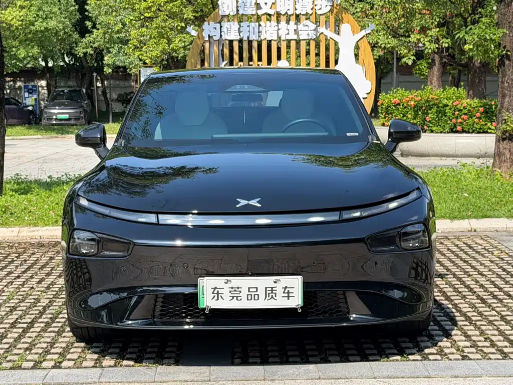 XPeng P7 — миниатюра 2