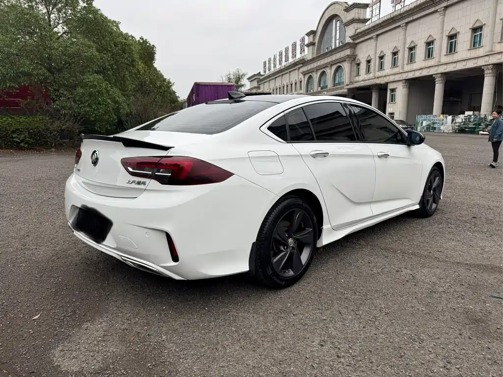Buick Regal — миниатюра 7