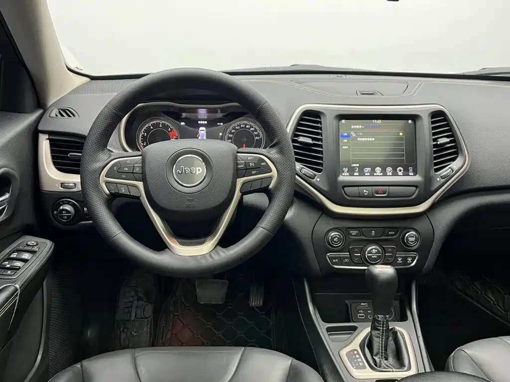 Jeep Cherokee 2.0L Superior Edition, фото 19