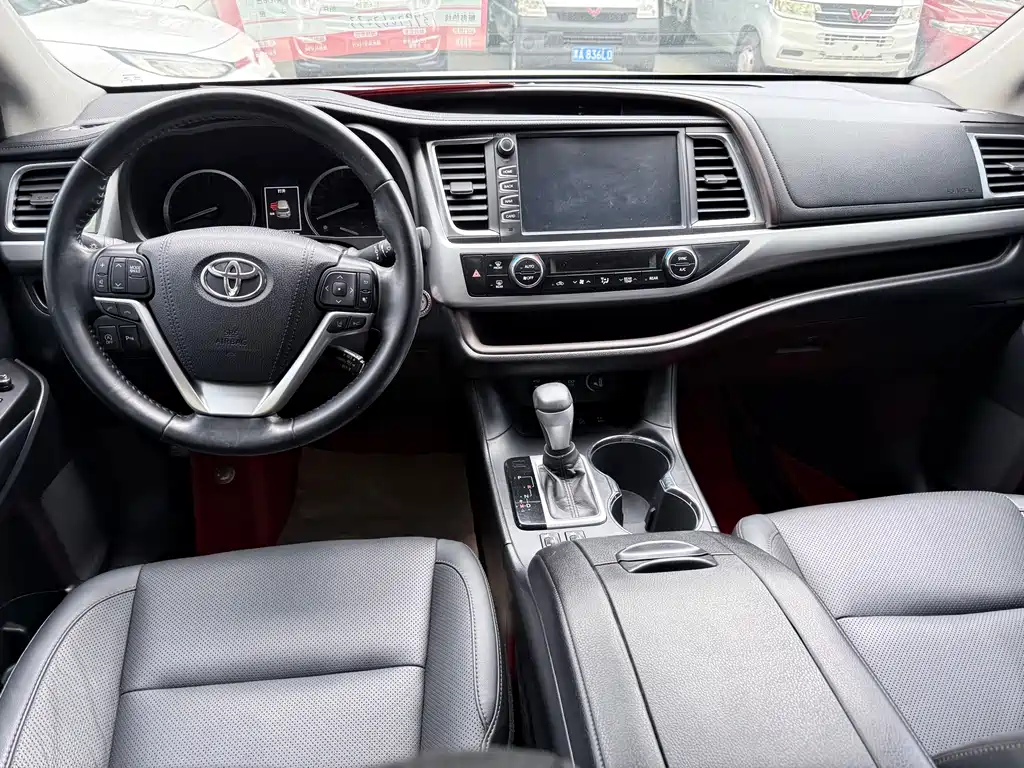 Toyota Highlander — миниатюра 13