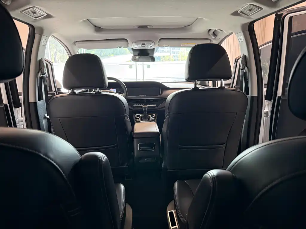 GAC Motor Trumpchi M6 — миниатюра 13