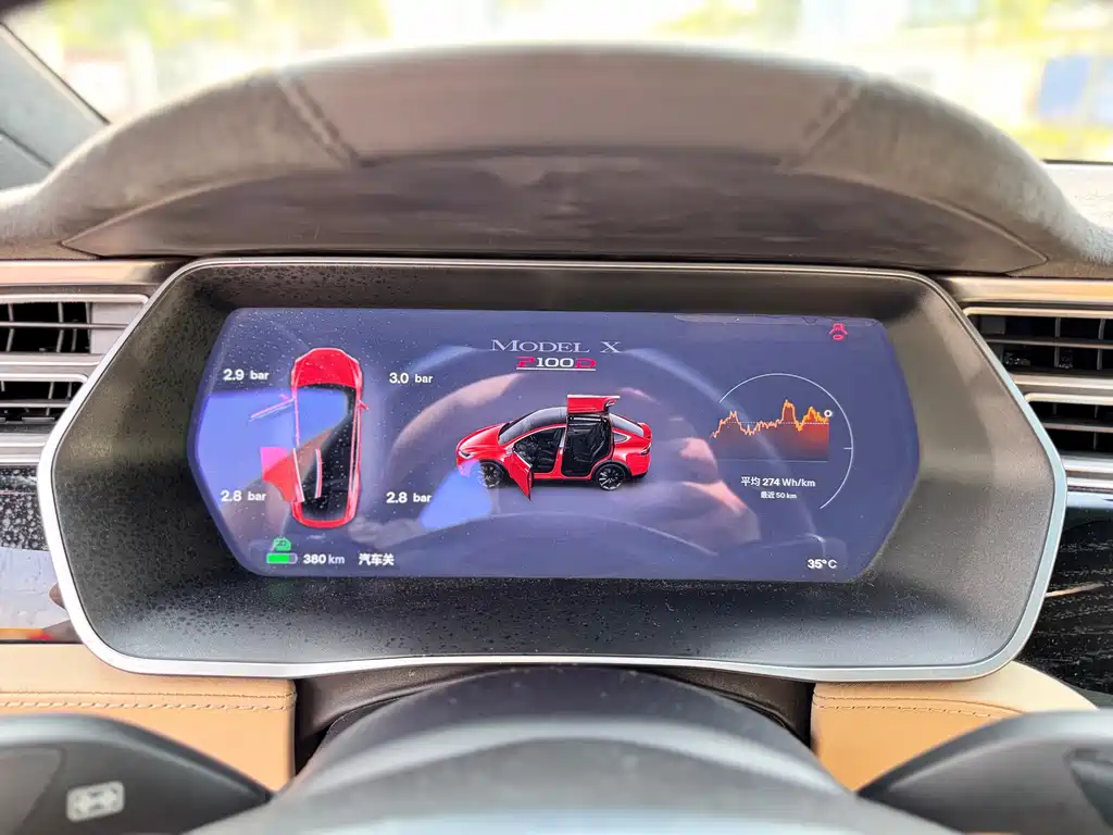 Tesla Model X — миниатюра 14