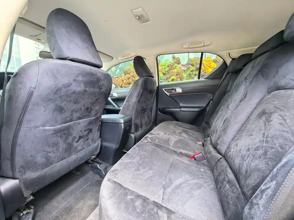 Lexus CT — миниатюра 6