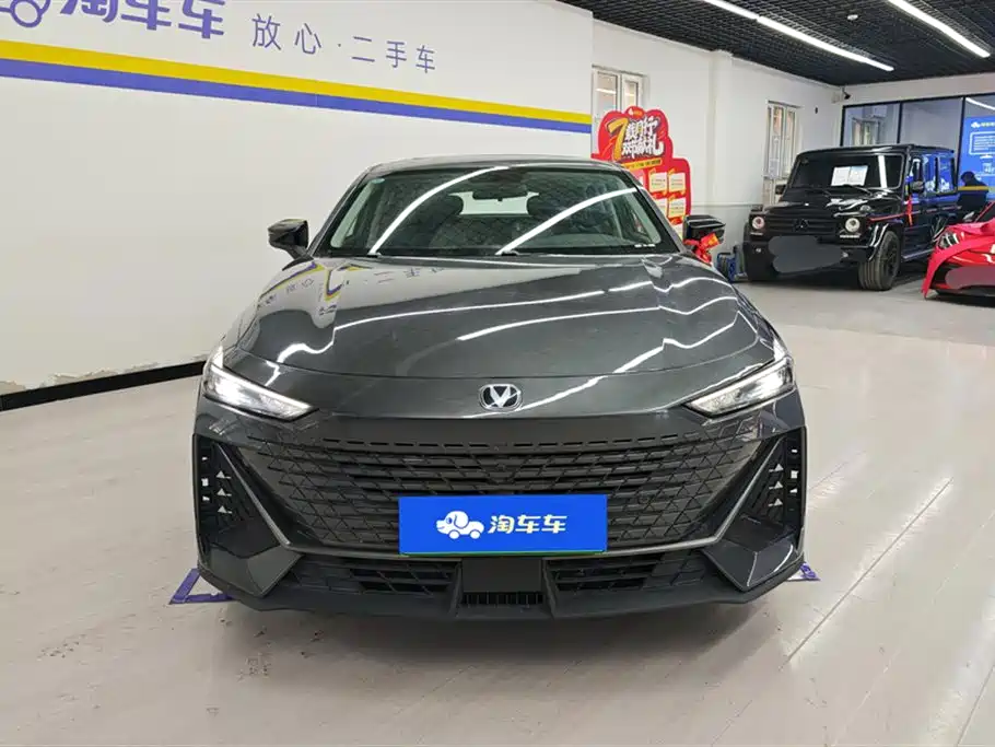 CHANGAN UNI V SMART IDD