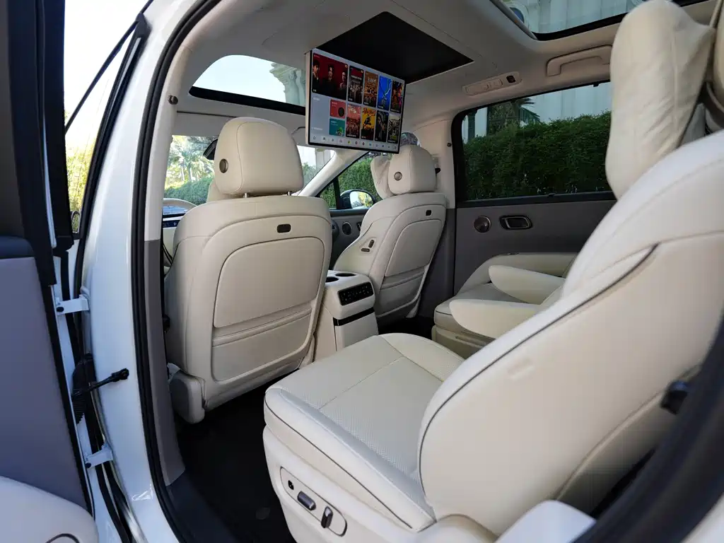 Li Auto Li i8 — миниатюра 16