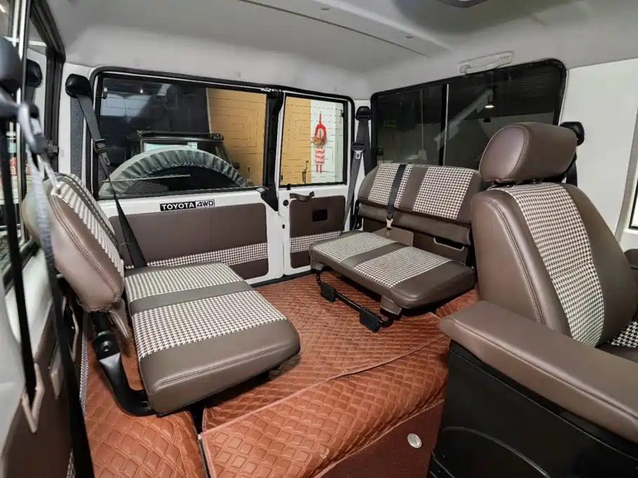 Toyota Land Cruiser — миниатюра 10