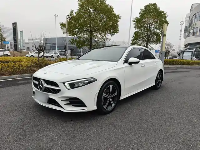 MERCEDES-BENZ A CLASS