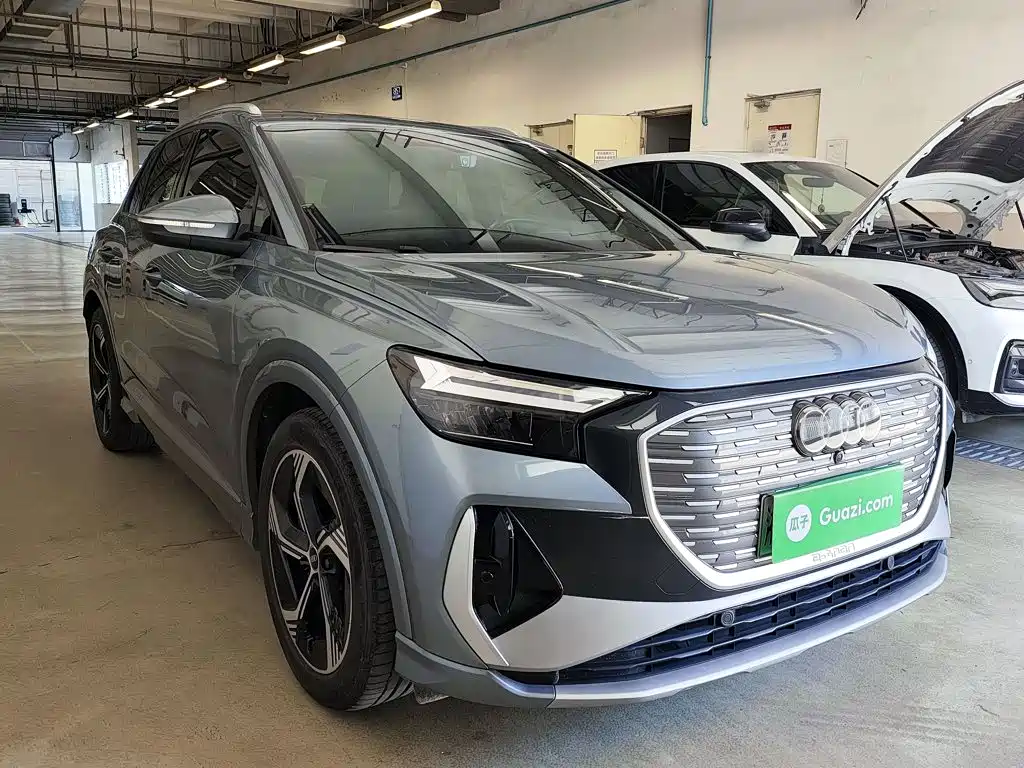Audi Q4 e-tron — миниатюра 4