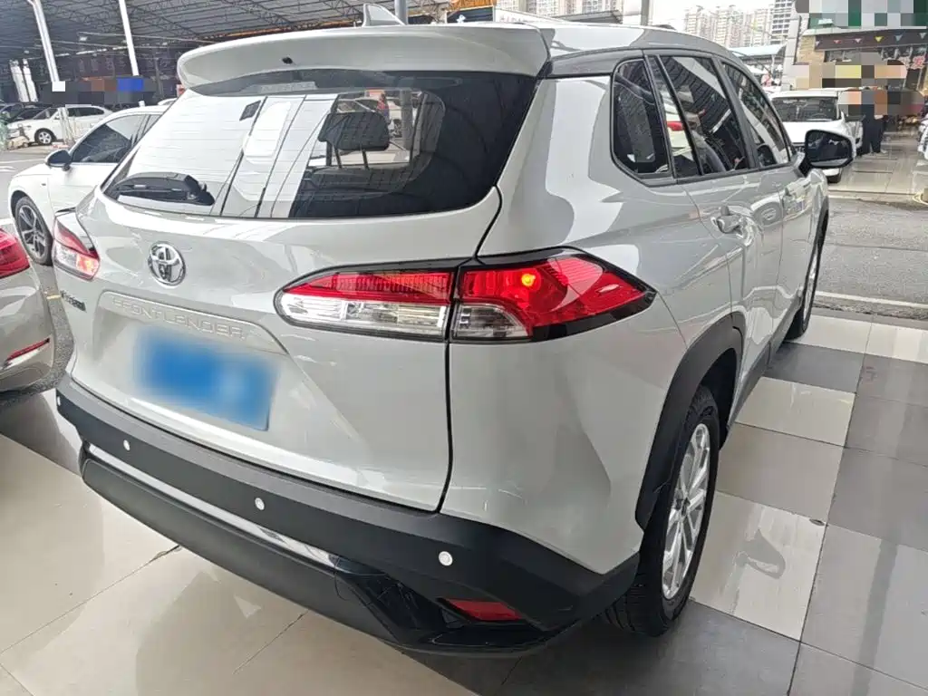 Toyota Frontlander — миниатюра 7