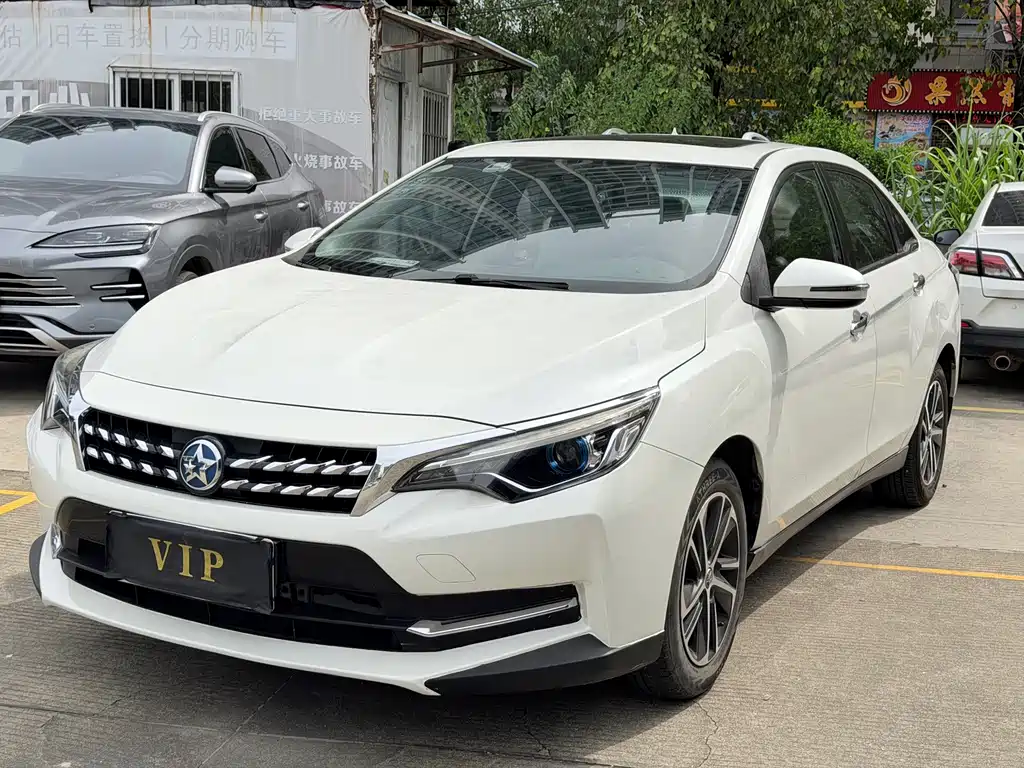Venucia D60