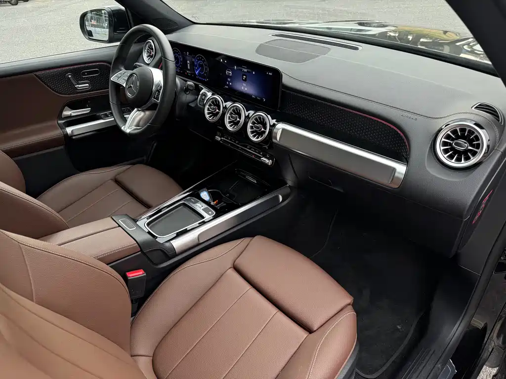 Mercedes-Benz EQB — миниатюра 14