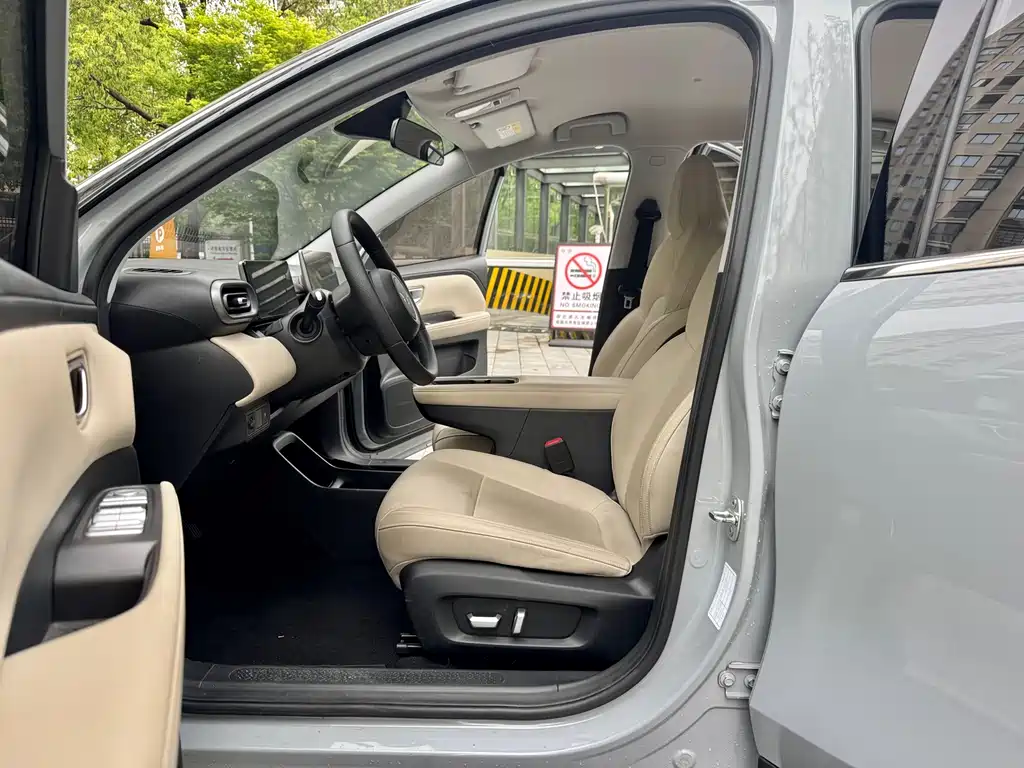 Wuling BinguoPLUS PLUS 2024 330km мест