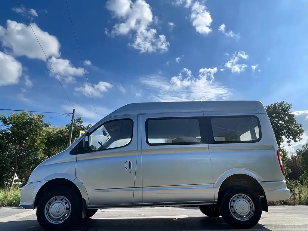 MAXUS V80 — миниатюра 4