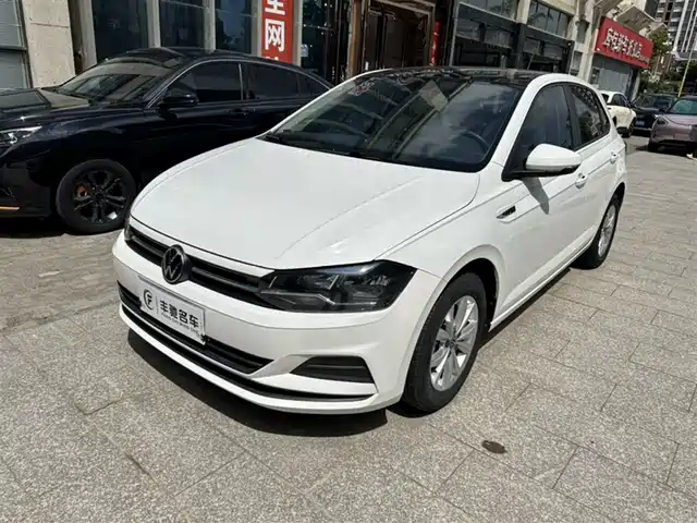 VOLKSWAGEN POLO 2021