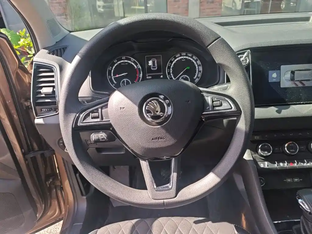 Skoda Karoq — миниатюра 3