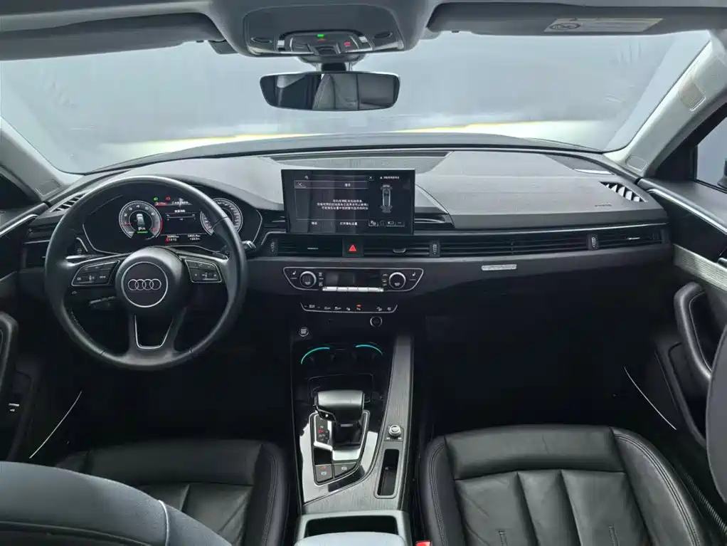 Audi A4 2023 allroad quattro