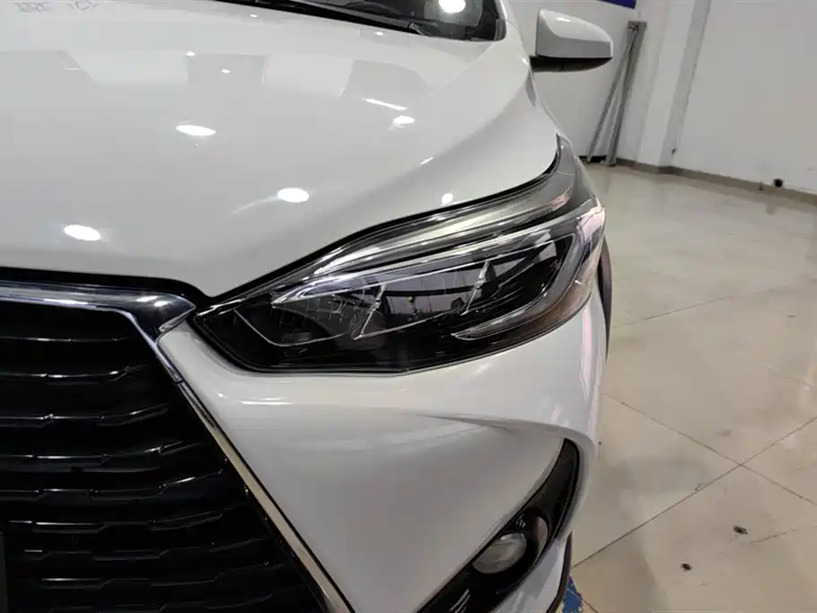 TOYOTA YARIS L ZHIXUAN