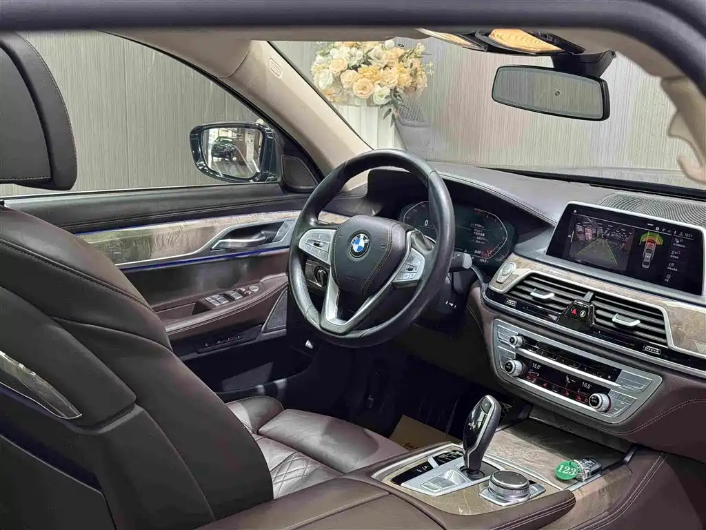 BMW 7 Series 7 2019 740Li Lead Luxury