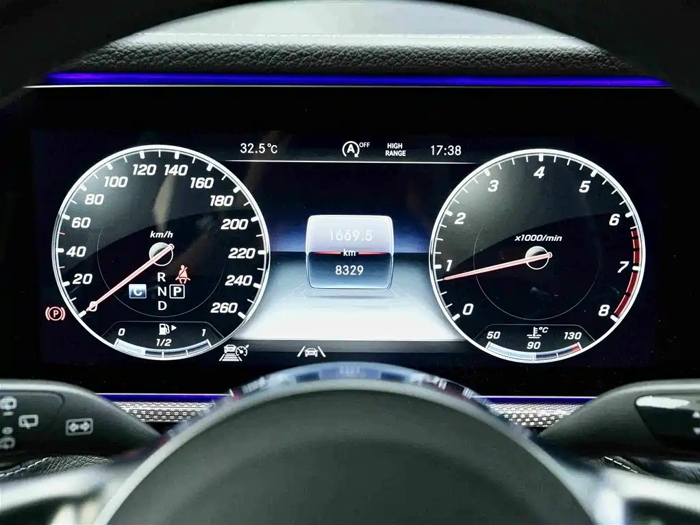 Mercedes-Benz G-Class — миниатюра 8