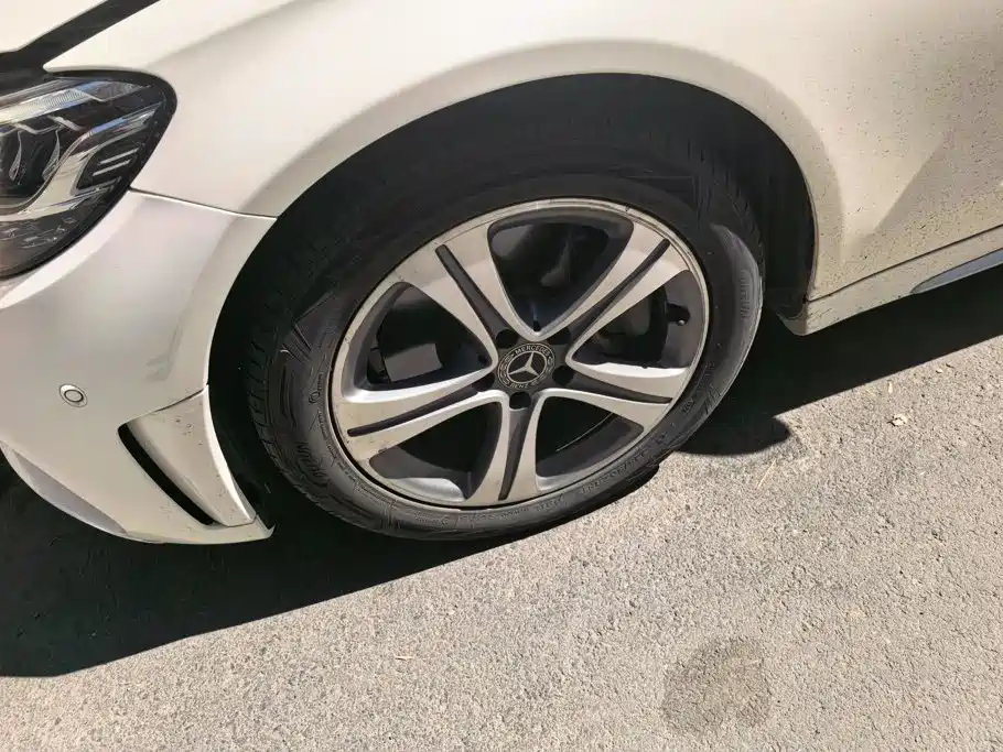 Mercedes-Benz C-Class — миниатюра 6