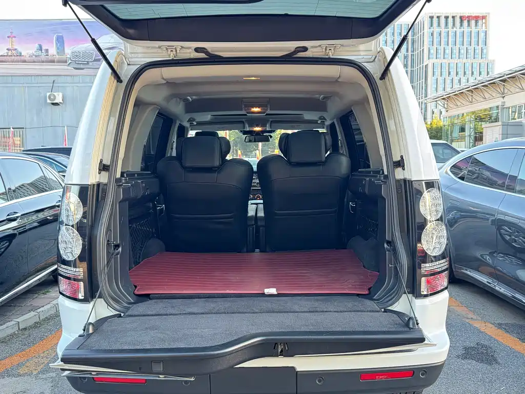 Land Rover Discovery — миниатюра 11