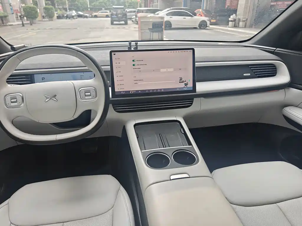 XPeng G6 — миниатюра 8