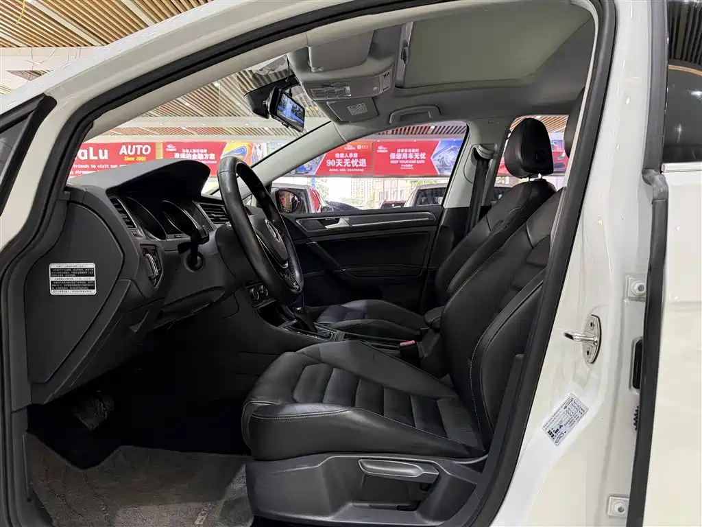 Volkswagen Golf 2015 1.4TSI AT Luxury