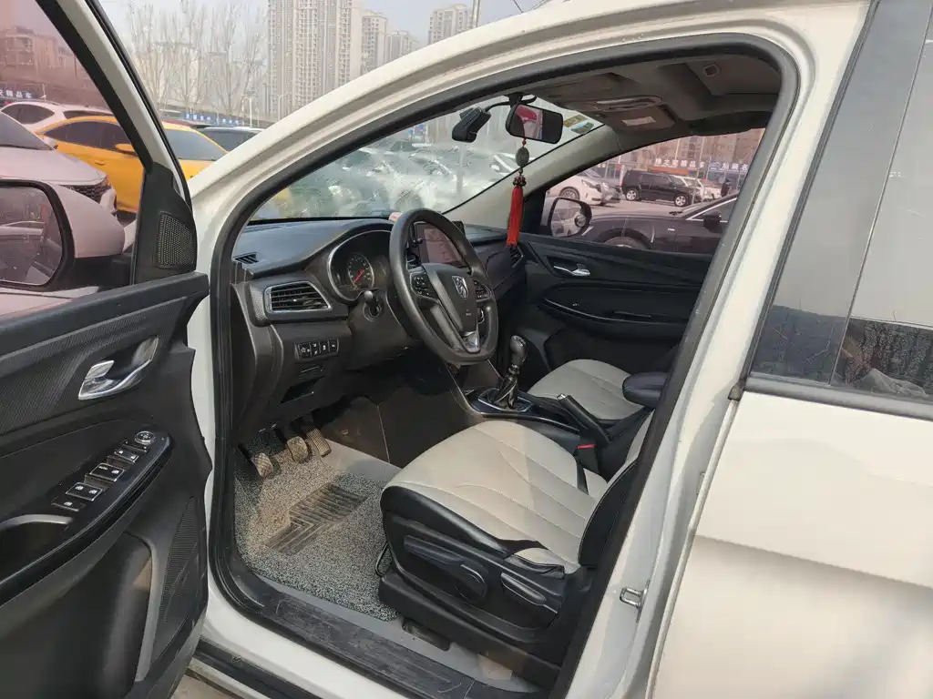 BAOJUN 730