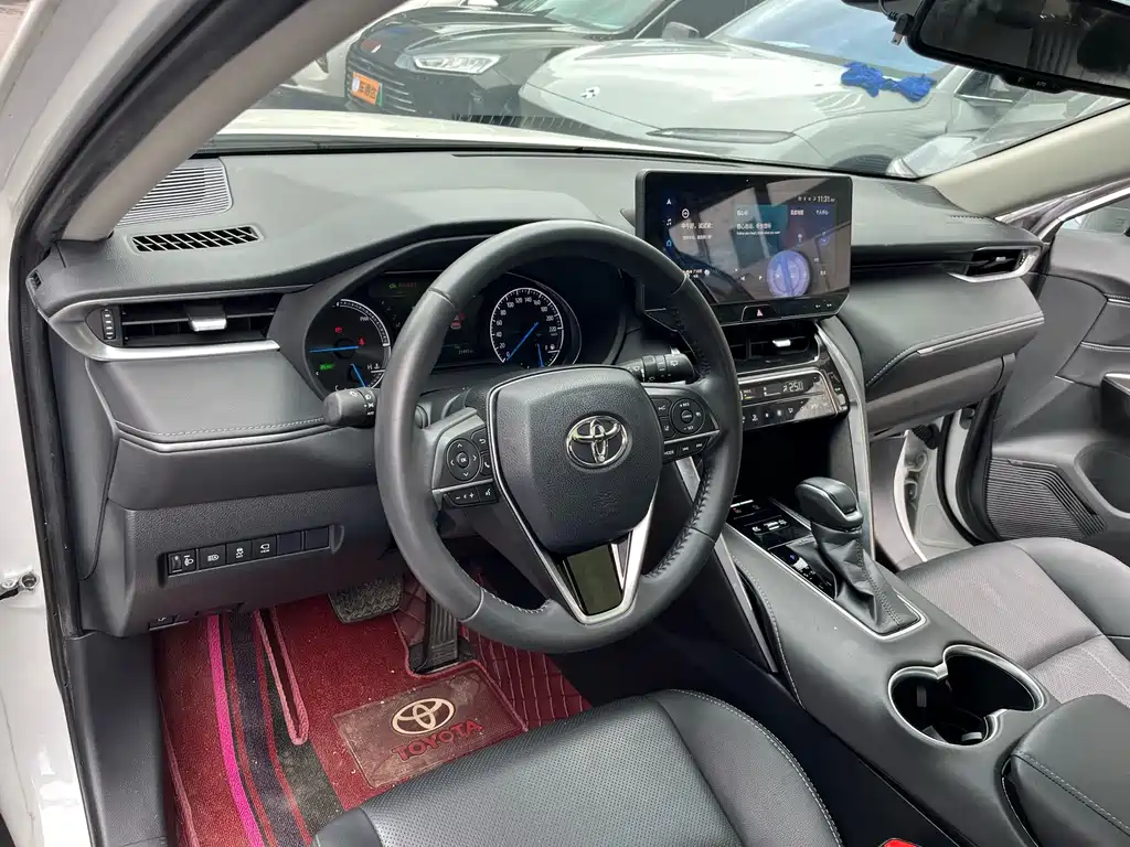 Toyota Harrier — миниатюра 7