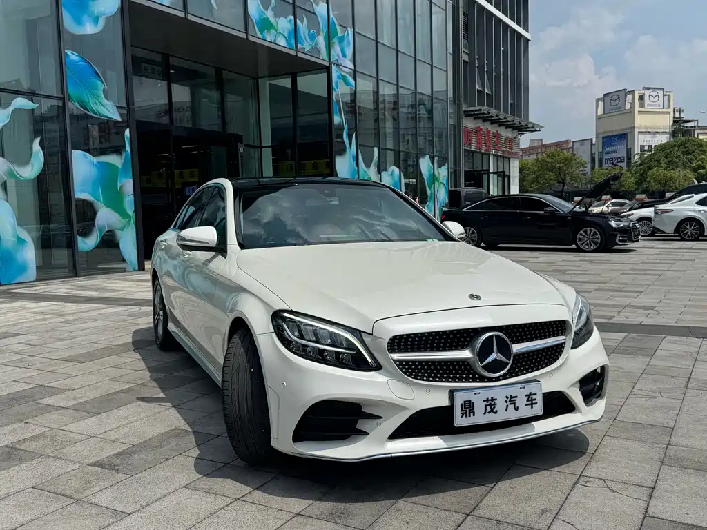 Mercedes-Benz C-Class — миниатюра 6