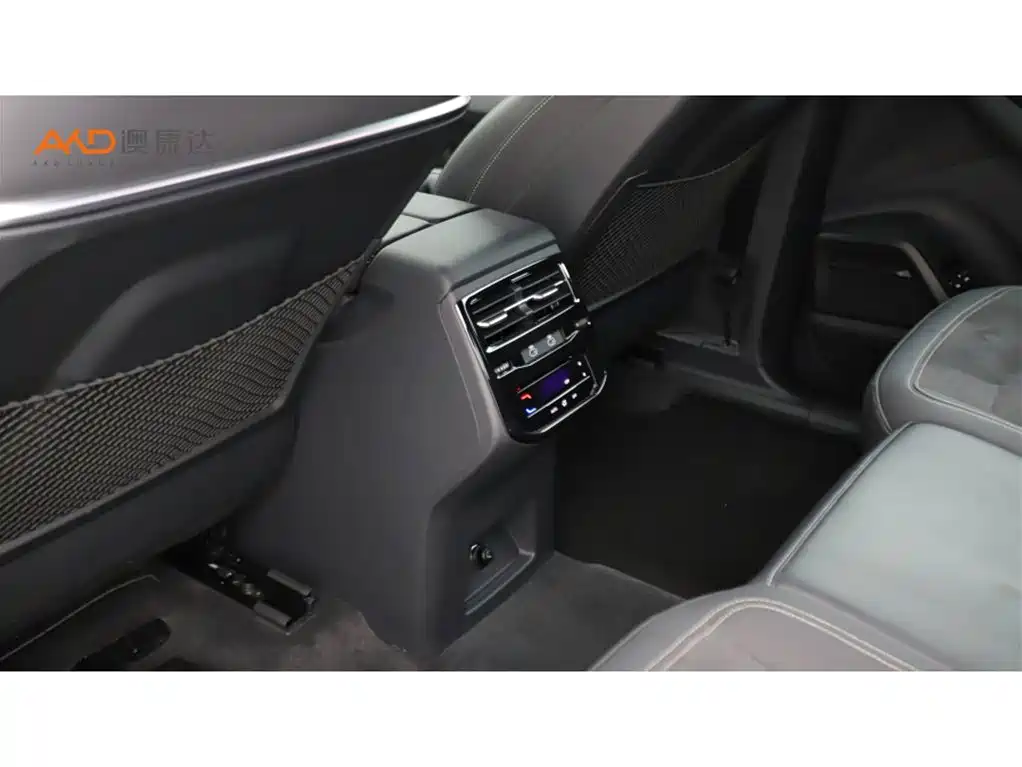 Audi Q6 — миниатюра 10