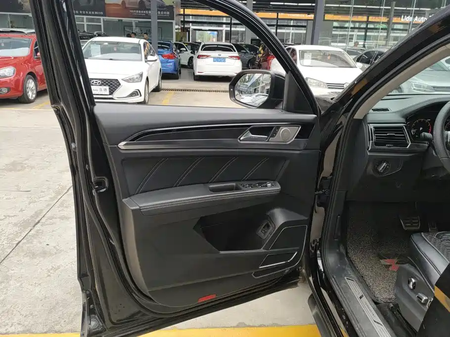 Volkswagen Teramont — миниатюра 7