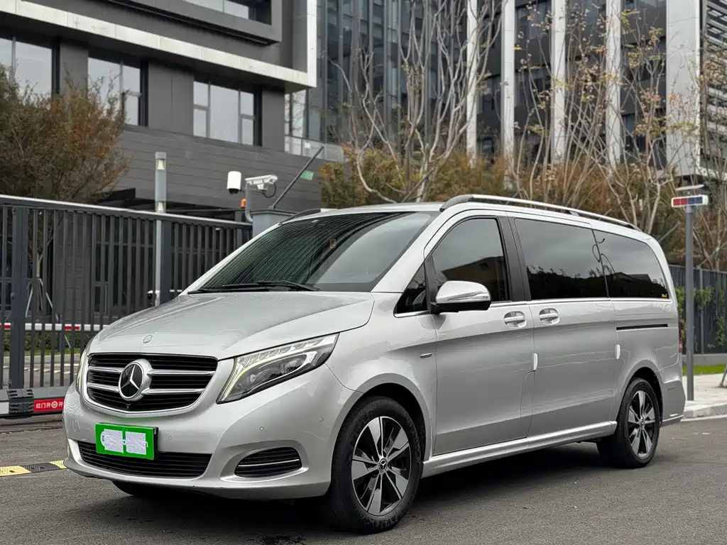MERCEDES-BENZ V CLASS