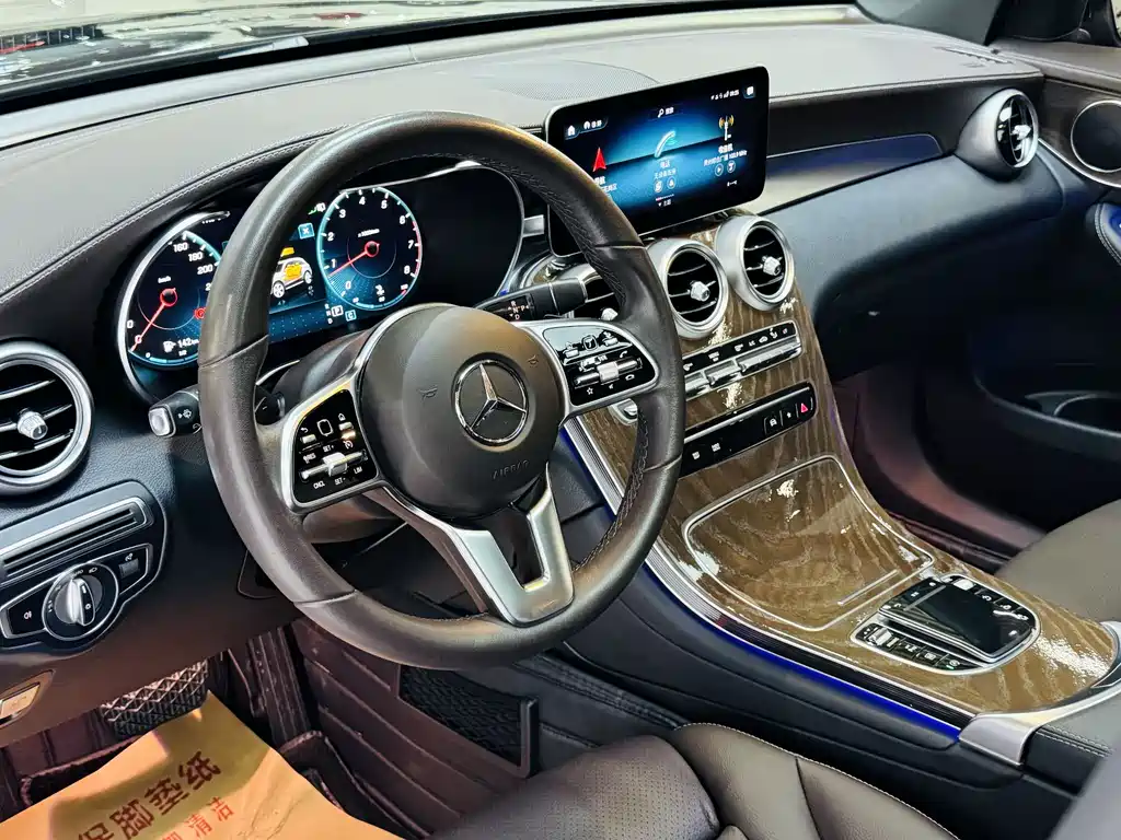 Mercedes-Benz GLC 2022 GLC 260 L 4MATIC Luxury
