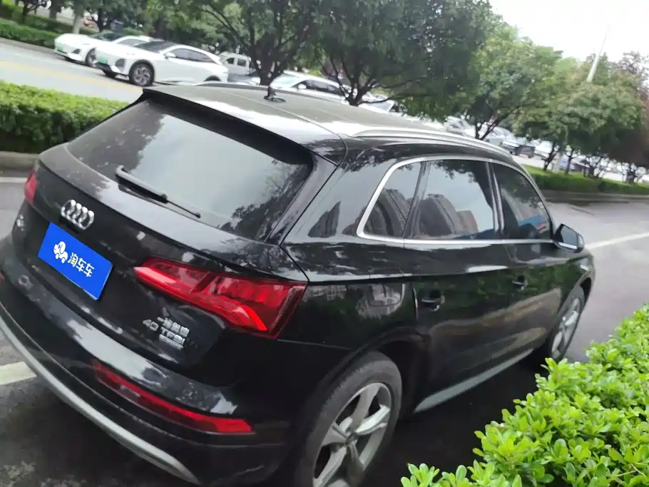 Audi Q5L — миниатюра 3