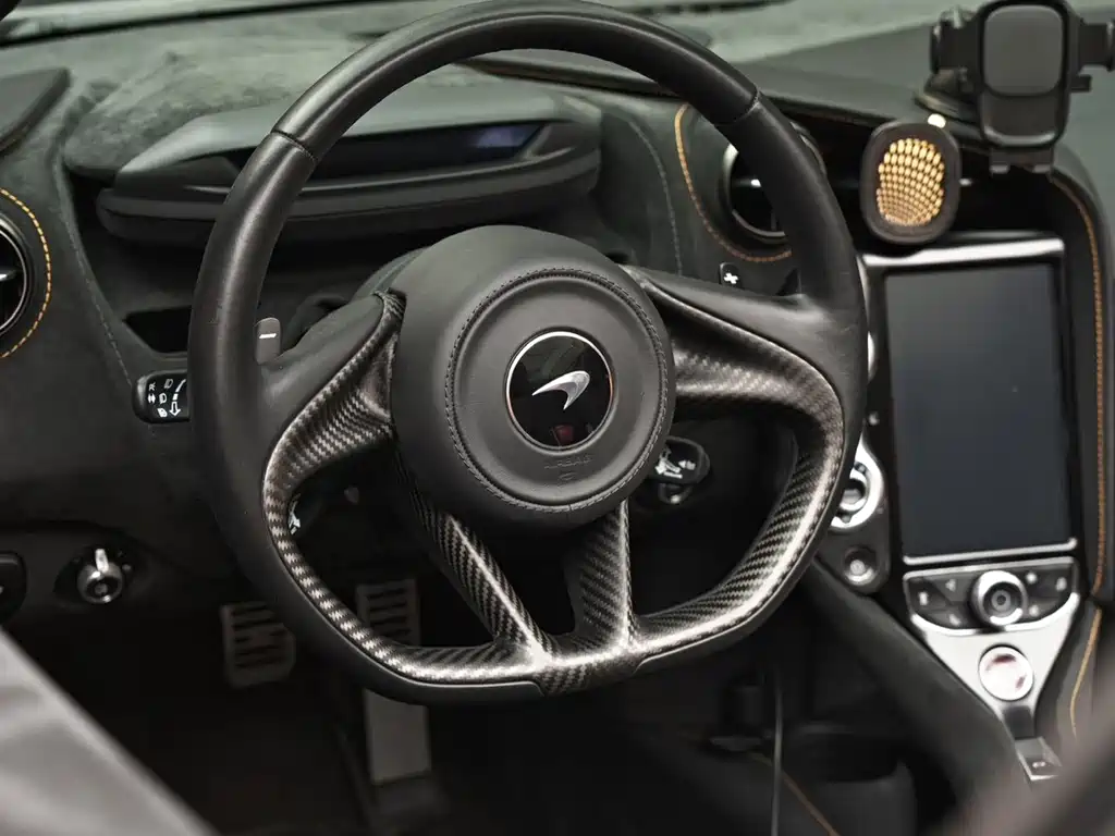 McLaren 720S — миниатюра 14