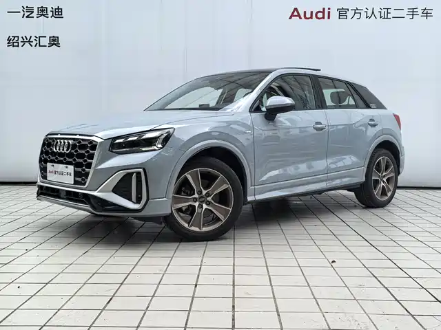 AUDI  Q2L 2024