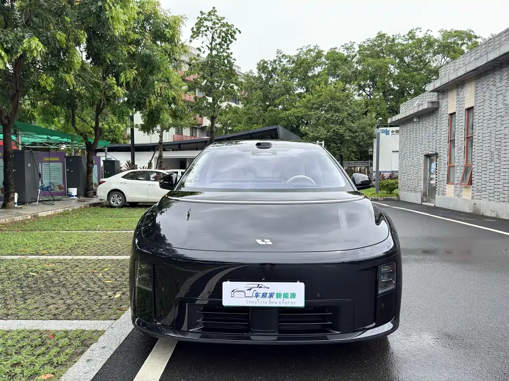 Li Auto Идеальный I8 — миниатюра 2
