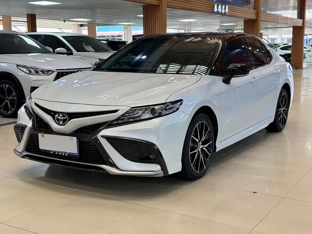 Toyota Camry 2024
