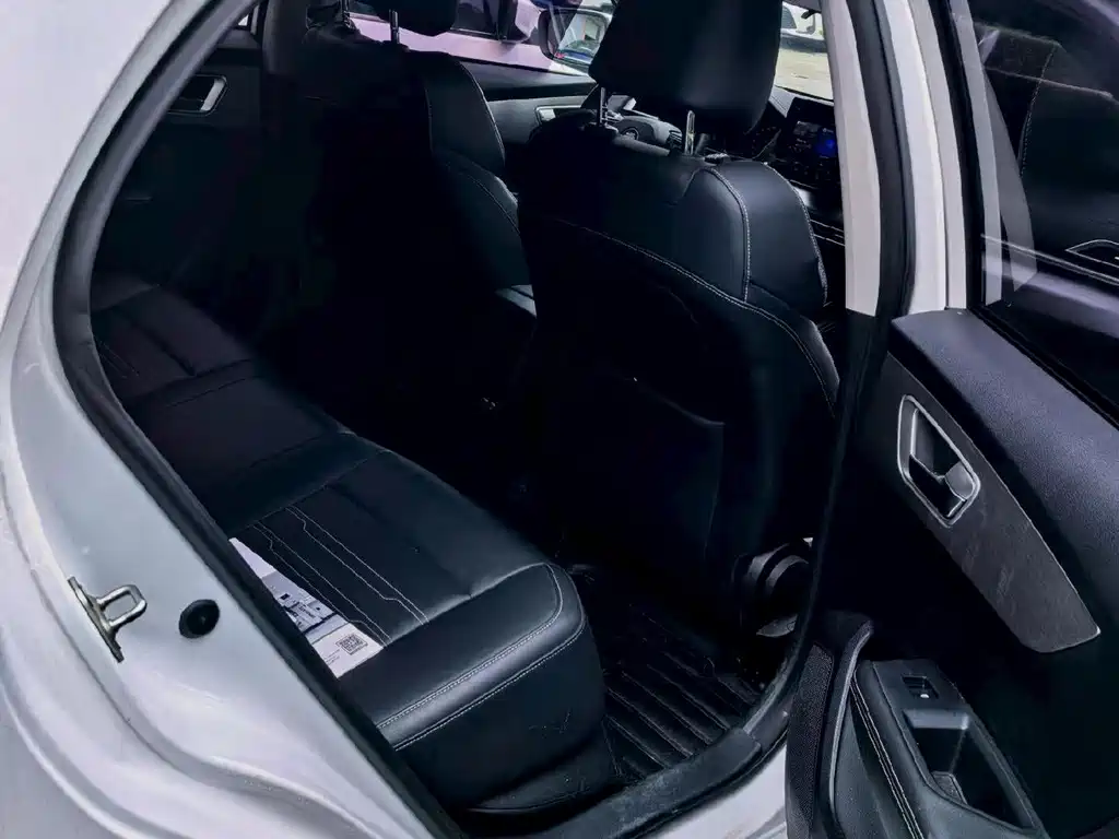 BYD Qin NEV — миниатюра 5