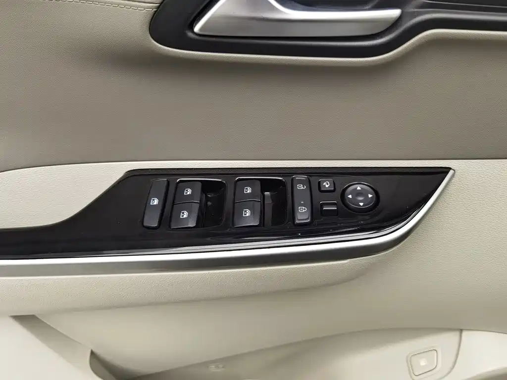 Hyundai Custo — миниатюра 9