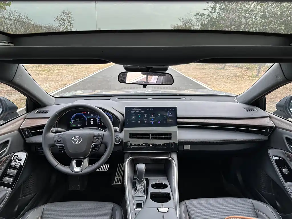 Toyota Avalon 2024 2.0L Luxury